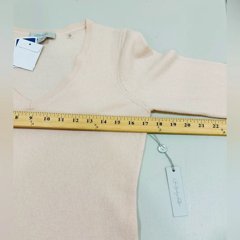 NWT  Christopher Fischer V-Neck Bell Sleeve 100% Cashmere Sweater Size S/P‎